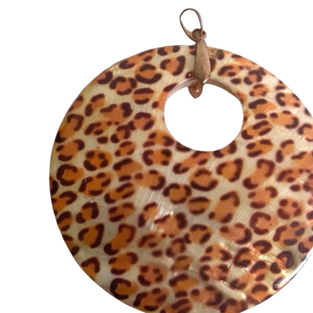 Vintage 1990’s Huge XL Shell Leopard Print Necklace Pendant, Animal Print, 3”